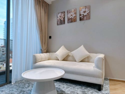 Premium 1-Bedroom Service Apartment for Rent – Time Square 5