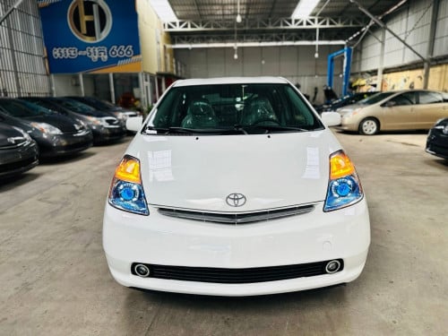 Prius 2007 full options ថ្នាំសុីនមួយជុំ 13xxx$ចចារ
