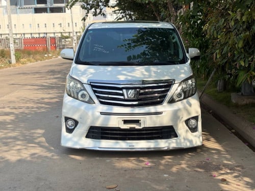 TOYOTA ALPHARD (full option)🖤🇰🇭🤍