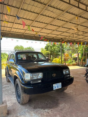 Toyota Land Cruiser លក់ដូរសេរី