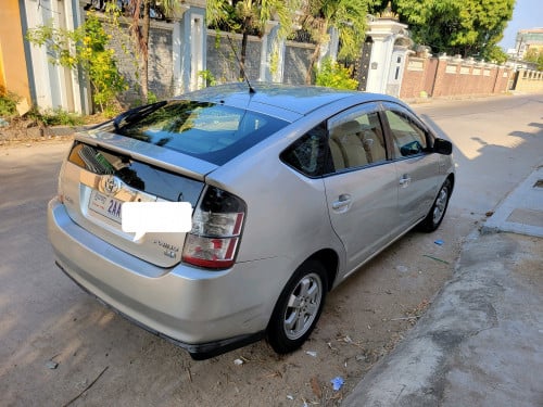 Toyota Prius 2004 Full