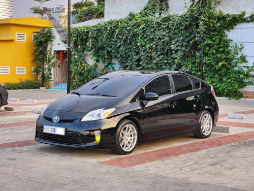 Toyota Prius 2012 Option 3
