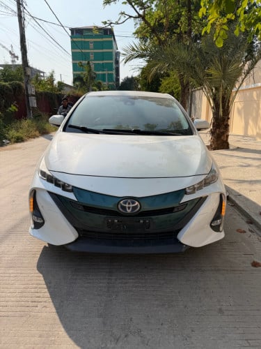Toyota Prius prime full advance 2017