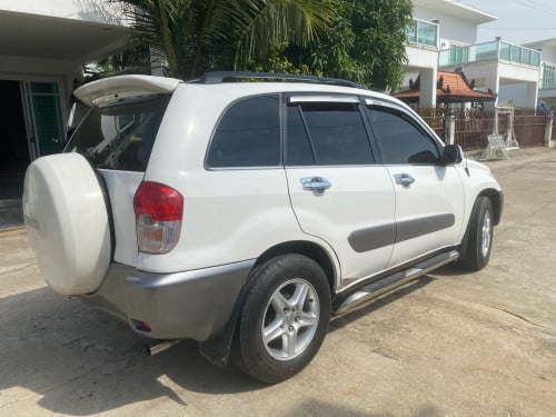TOYOTA RAV4-L01-P1-ឡាន​នៅផ្ទះ​