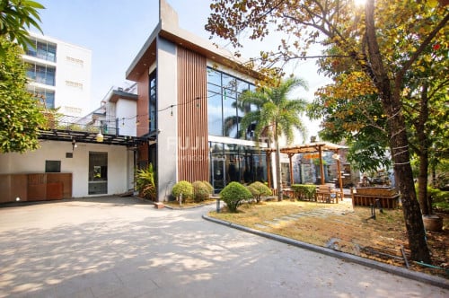 ម៉ូឌែនវីឡានៅចំការដូង - សម្រាប់លក់