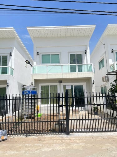 ផ្ទះប្រភេទវីឡា