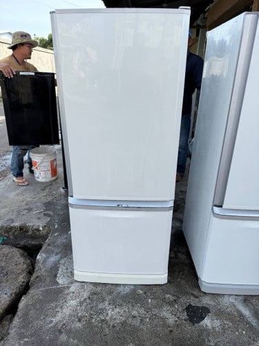 ទូរទឹកកកជប៉ុន