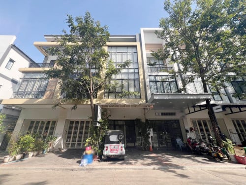 ផ្ទះអាជីវកម្ម សម្រាប់ជួល ក្នុងបុរីប៉េងហួតបឹងស្នោរ