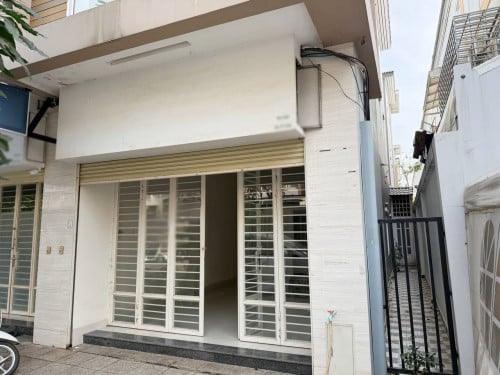 ផ្ទះអាជីវកម្ម សម្រាប់លក់ ក្នុងបុរីប៉េងហួតបឹងស្នោរ