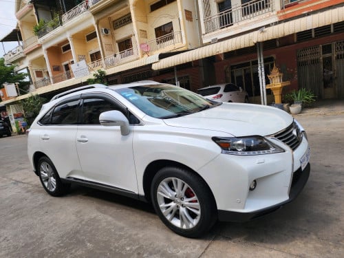 លក់​ការប្រាក់​0. 75%.មានបង់រំលោះសុទ្ធរឺប្តូរទ្បានបាន