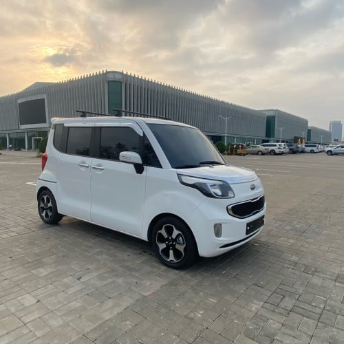 ឡានលក់ក្រដាសពន្ធ013