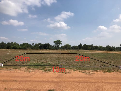 ដីលក់​ 10X20