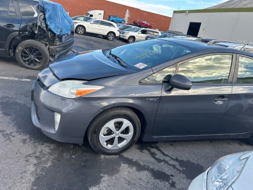 ឡានជិតបេីកទូរ 2012 Toyota Option2 Prius code 567772