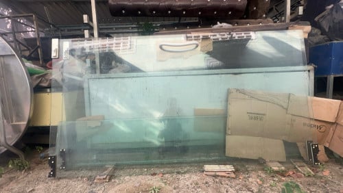 ទ្វាកញ្ចក់ 210x110 98%