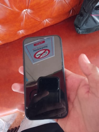 ទូរស័ព្ទស្ទើច្រើន តែប្រើបាន ទំហំផ្ទុកធំ256 លល់ថោកៗ40$