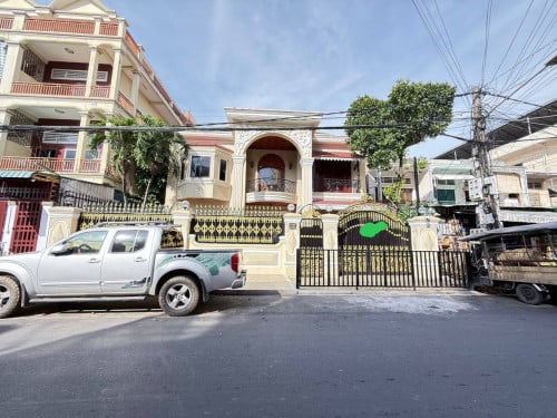 ផ្ទះជួលនៅទួលស្វាយព្រៃ3000$