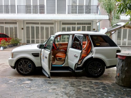 លក់ 4500 USD ឬ ដូរ ជាមួយ 400h/Highlander សម្រាប់កងកំលាំង