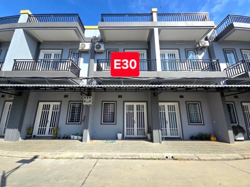 វិឡា​កូន​កាត់​ បង់មុន​ត្រឹម​ $5,000​ ទិញ​ភ្លាម​បានចូល​នៅ​ភ្លាមៗ​