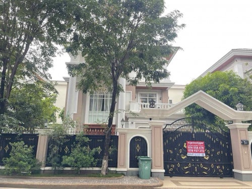 វីឡាព្រីនប៉េងហួត 60m លក់ / Prince villa sale