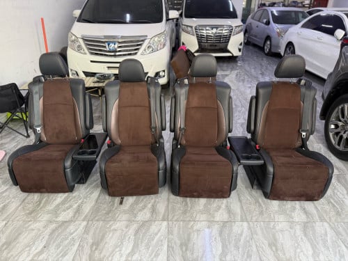 កៅអីAlphard តម្លៃ110$ ចចារ