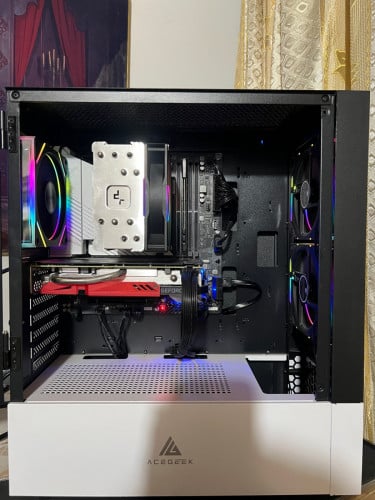 លក់ Desktop មួយទឹកដូចថ្មីព្រោះទុកចោលមិនសូវបានប្រើ