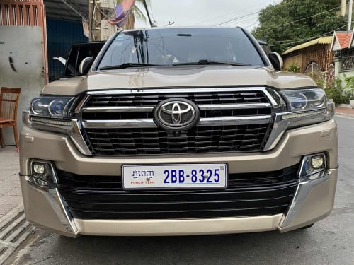 ឡានLand Cruiserឆាំ្ន08 ឡើង021