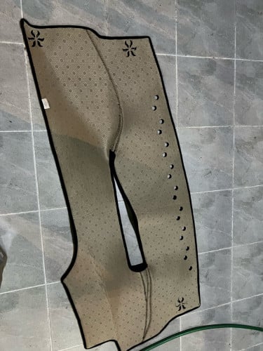 កម្រាលតាបពណ៌ខ្មៅ ឡាន prius 010-015 ថ្មី