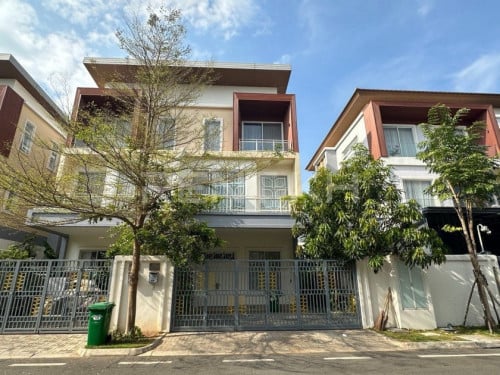 វីឡាភ្លោះសម្រាប់ជួលនៅបុរីអរគីដេ / Twin Villa for Rent at Borey Orkide 6A, Chrouy Changvar