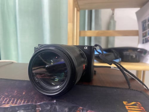 📸 SONY ZV-E10 + sony kids Len+Viltrox 56mm f/1.4 , SD Card 64GB, 2 battery