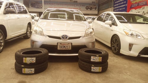 🚘2013 Prius option4 Deluxe Sola ស្លាយកុងទរ័ JBL អេក្រង់ធំ ពូកស្បែក កៅអីចុច អូតូ កំដៅកៅអី