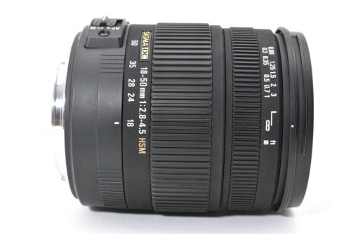 លក់ឡេន Wide មួយទឹកស្អាតដូចថ្មី SIGMA 18-50mm F2.8-4.5 OS for CANON