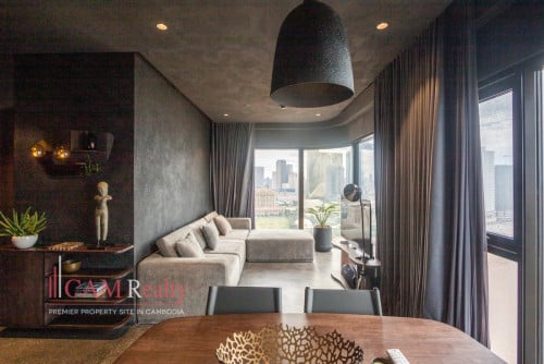 24th Floor Artistic 1 Bedroom Condo For Rent in Vue Aston