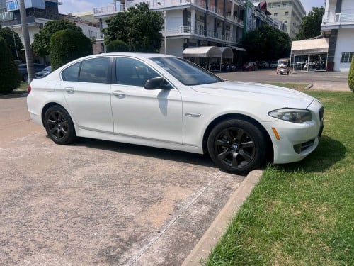 BMW 528i 2013 V4 សាំង ហ្វលពេញ