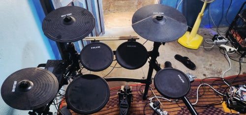 Electric drum set