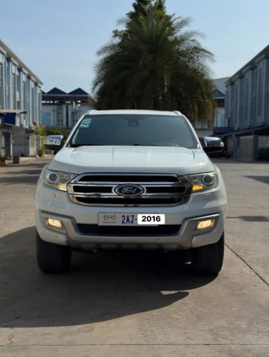 Ford Everest titanium 2016 full 3.2L ម៉ាស៊ូត​ 4WD ឡានស្អាត​ តំលៃ​ល្អ