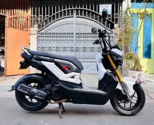 Honda ZOOMER x (110cc, year2016, 680$) have all documents