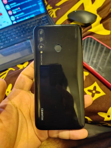 Huawei p smart 2019 and I phone 7