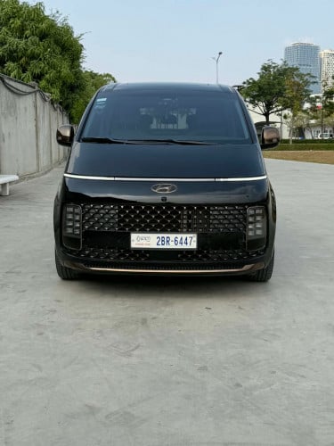 Hyundai Staria vip lounge year 2022