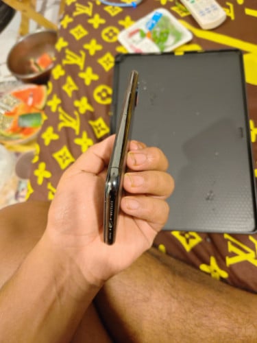 I phone 11 pro max 256GB