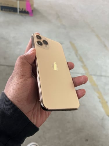 iPhone 11 pro 97%