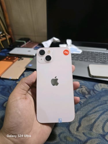IPhone 13 256G សំណុំស៊ីនណែន ស្អាត99$ លក់325$