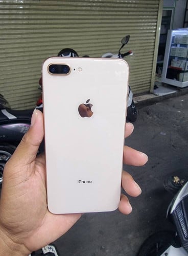 iPhone 8 Plus សានុំស៊ីន បាយផាស