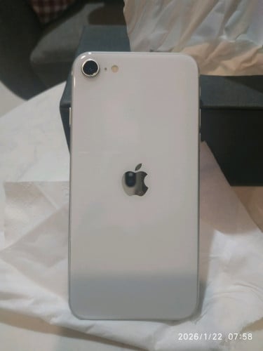 Iphone SE2 64g សានំុសុីន រាងឆ្កូតកញ្ចក់