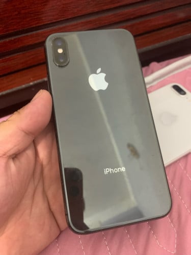 iPhone X