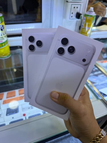 Iphone17promax new box model J/A ESim