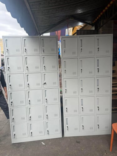 Locker 24doors