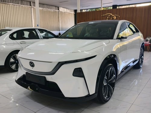 MAZDA EZ-60 Max (option2)