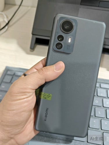 Mi 12 pro 256G Ram 8GB Ch version ដូរអេក្រង់ LCD ចឹងអត់ស្កេនក្រញៅដៃ នៅមានស្កេនមុខ ក្រៅពីនឹងនៅស៊ីន