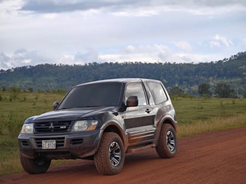 Mitsubishi montero 2002 Diesel Manual