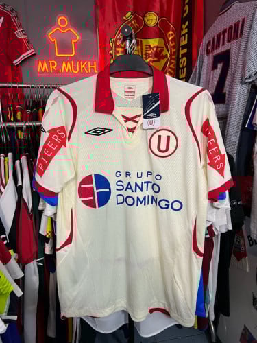 Original Umbro Universitario de Deportes 2009 home football shirt